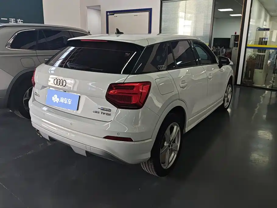 Audi Q2L — миниатюра 3