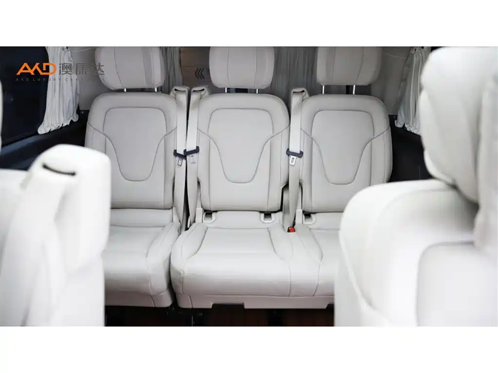 Mercedes-Benz V-Class - фото 9