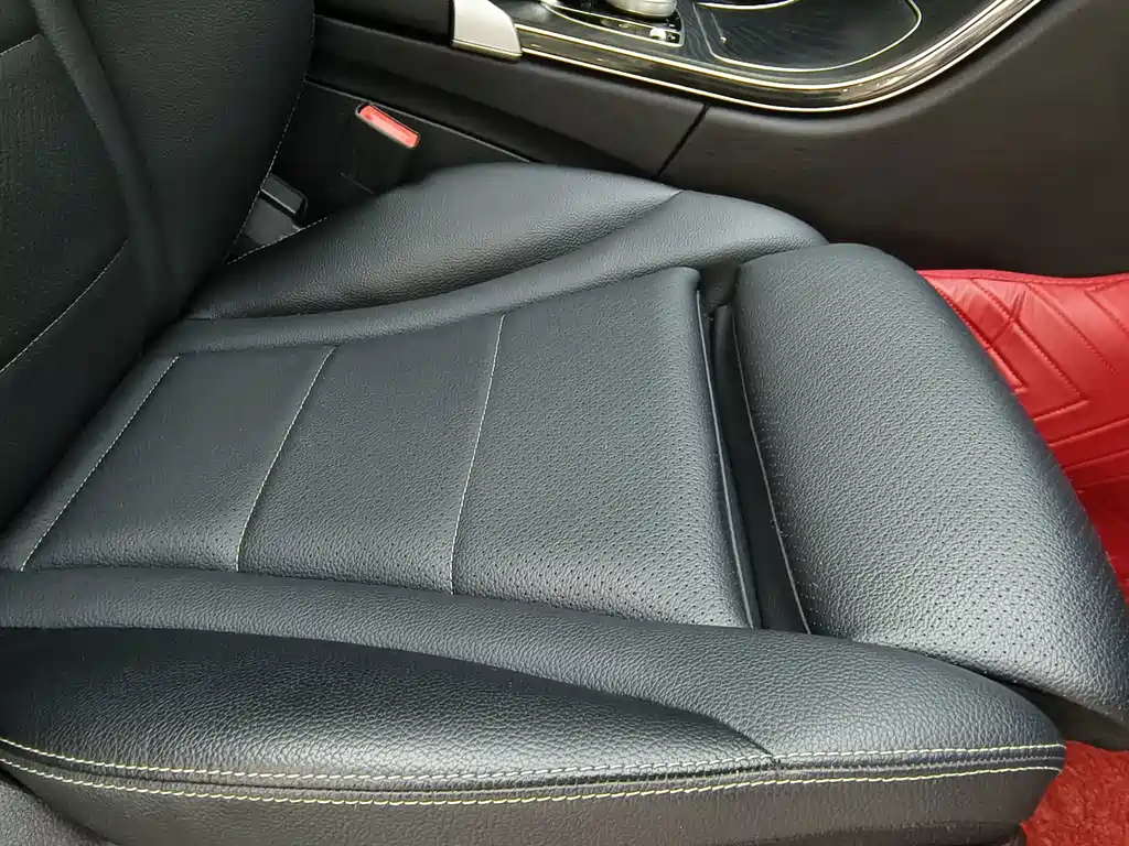 Mercedes-Benz C-Class — миниатюра 24