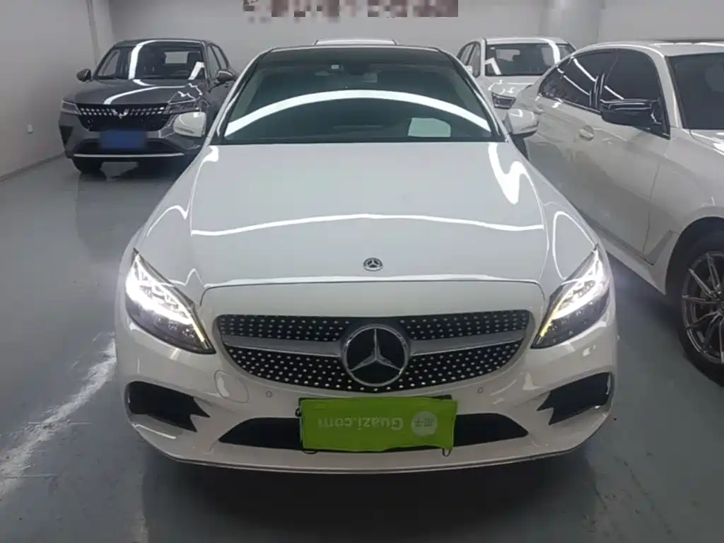 Mercedes-Benz C-Class — миниатюра 3