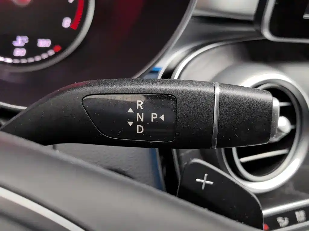Mercedes-Benz C-Class (Import) — миниатюра 13