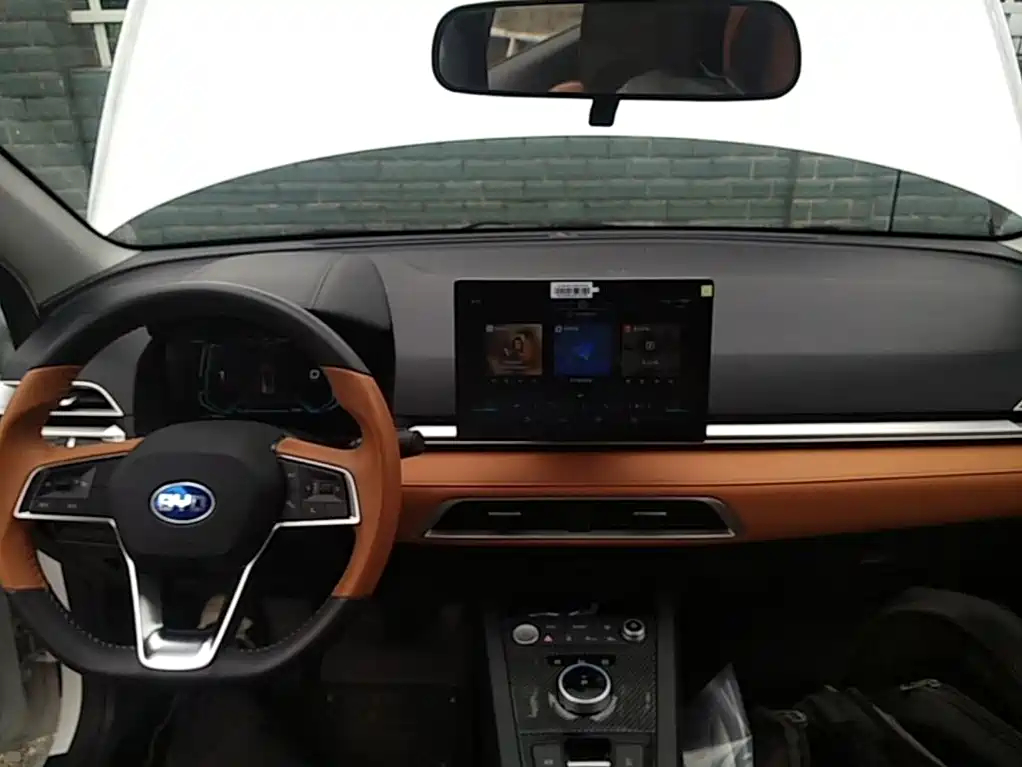 BYD e2 — миниатюра 10