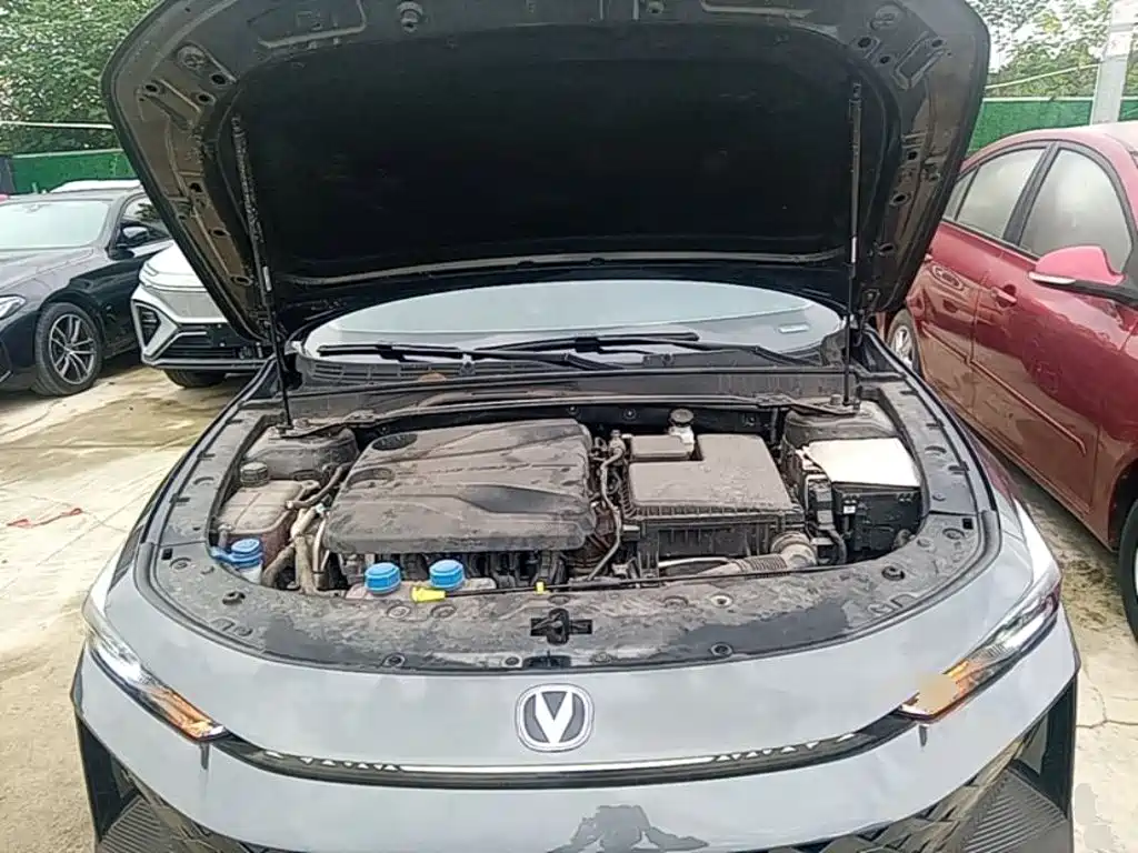 Changan UNI-V iDD — миниатюра 20