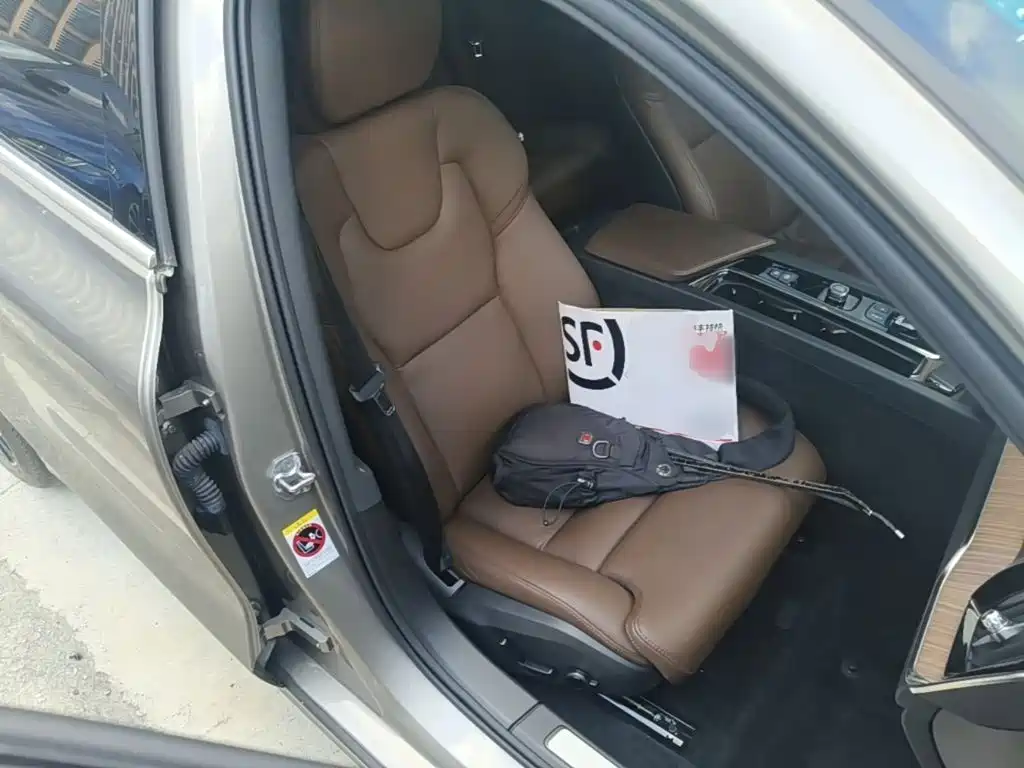Volvo S60 — миниатюра 25