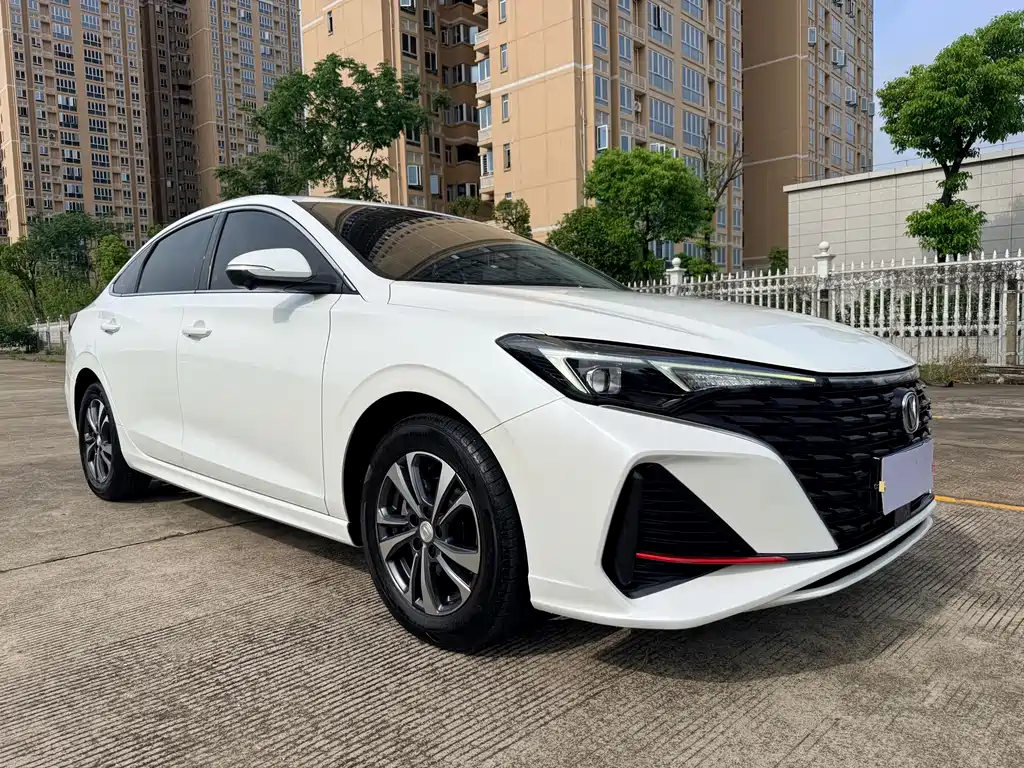 Changan Eado 2022 PLUS NE 1.4T GDI DCT Luxury