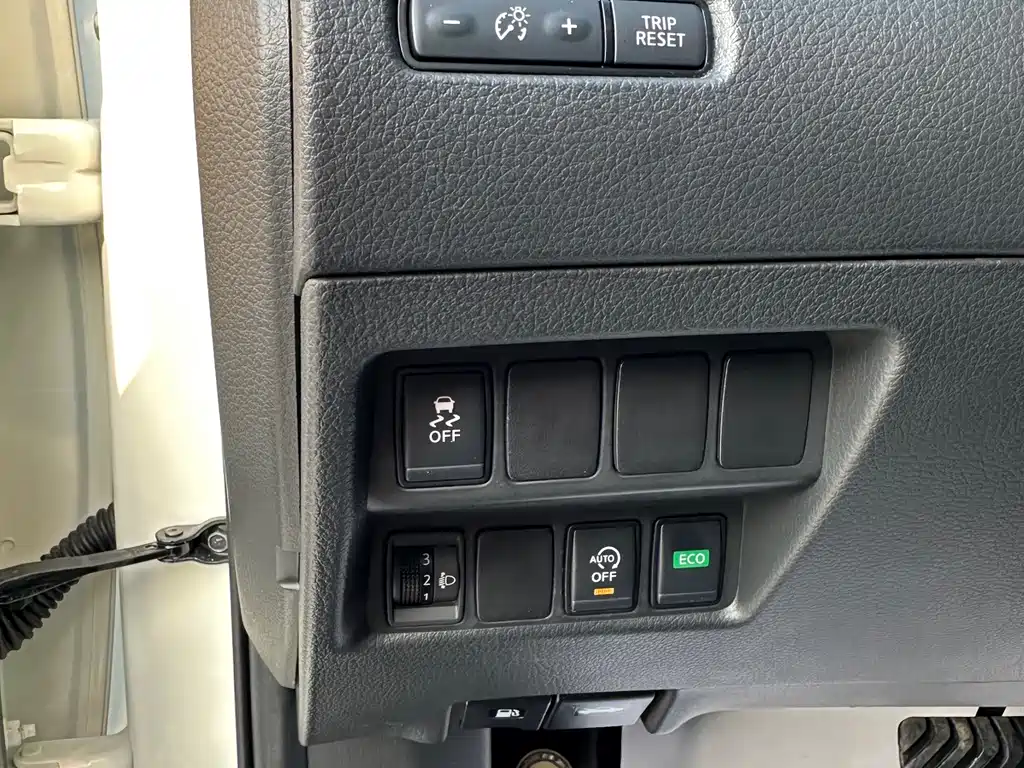 Nissan X-Trail — миниатюра 15