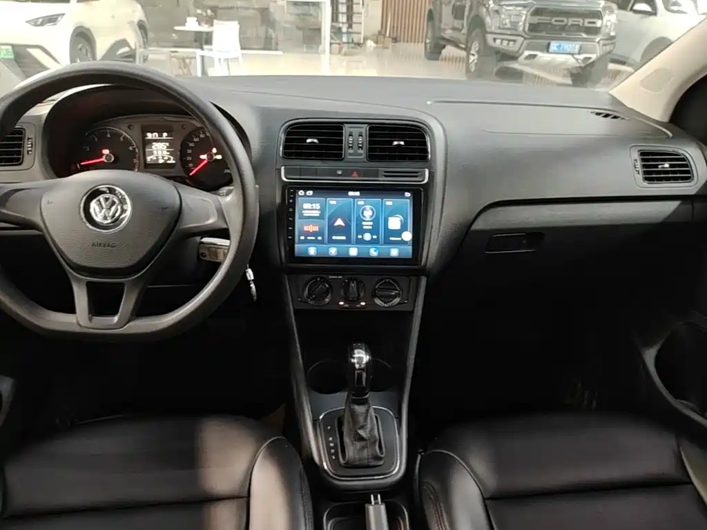 Volkswagen Polo — миниатюра 14