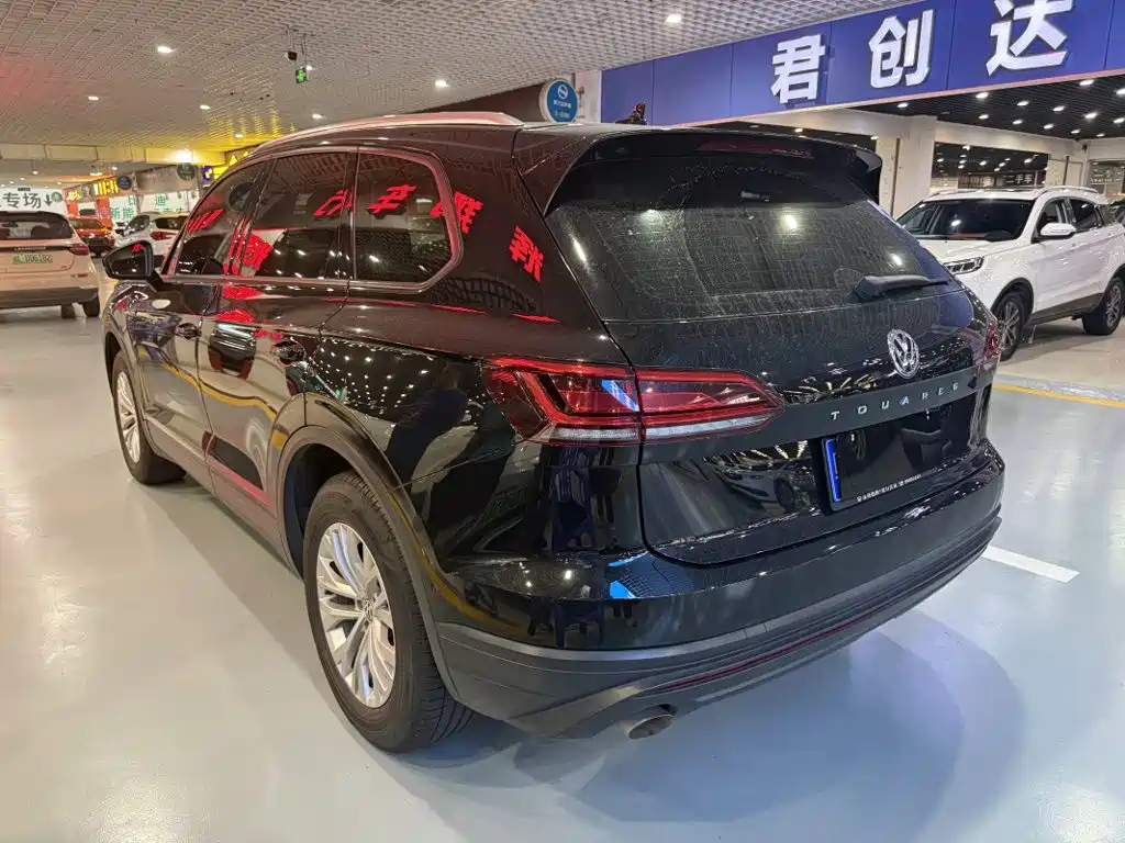 Volkswagen Touareg — миниатюра 7