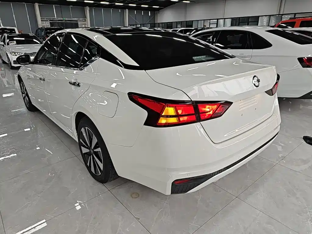 Nissan Teana — миниатюра 5