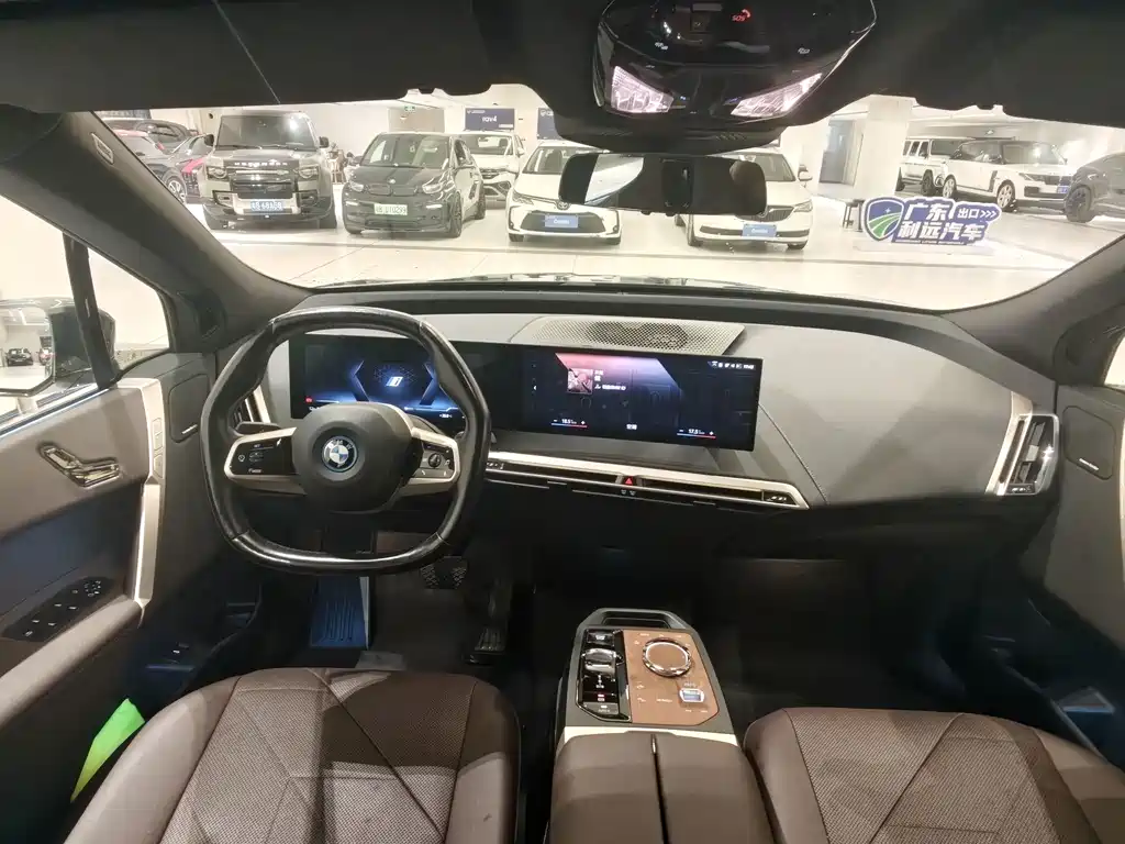 BMW iX — миниатюра 8