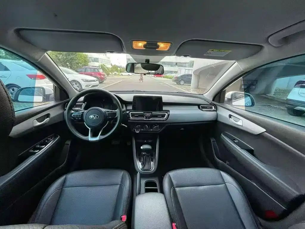 Kia Forte — миниатюра 9