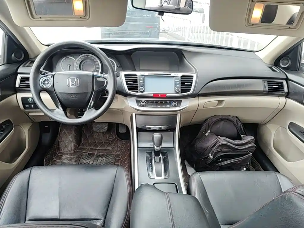 Honda Accord — миниатюра 10