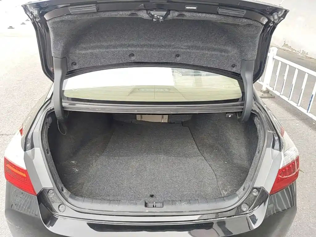 Honda Accord — миниатюра 19