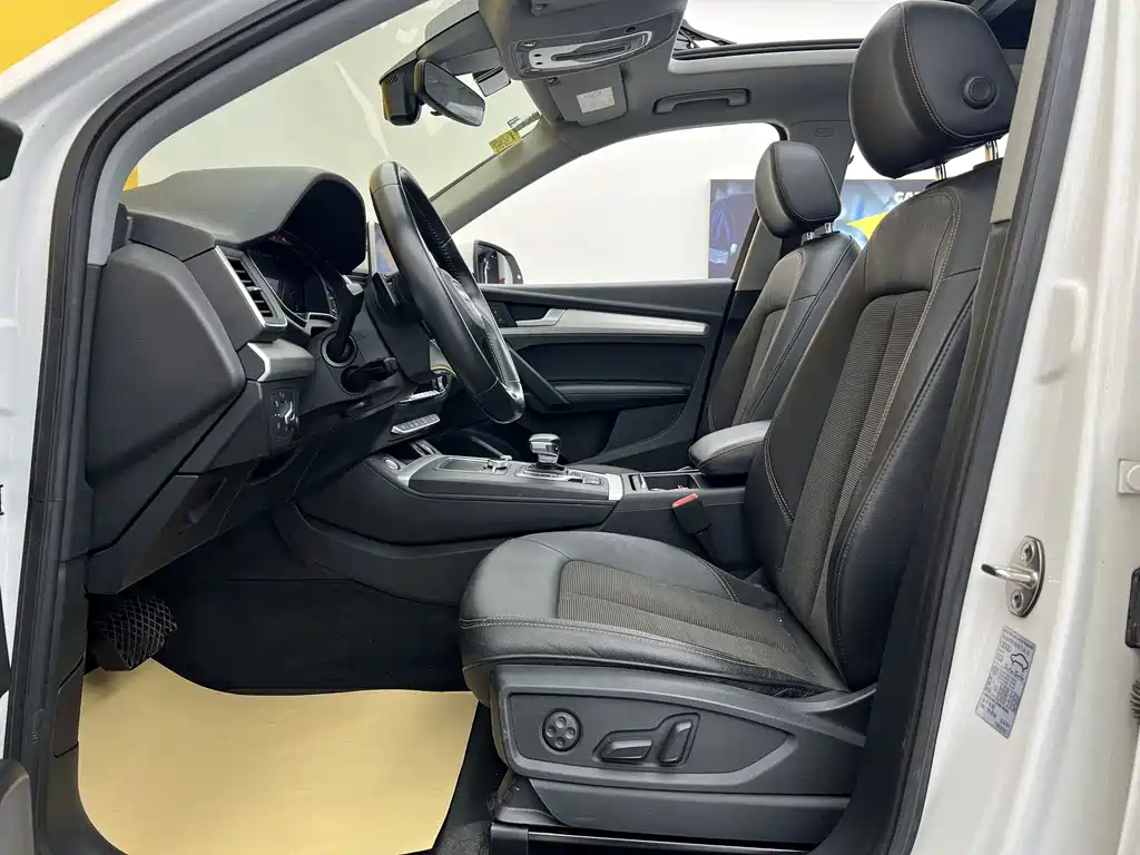 Audi Q5L 2018 40 TFSI Fashion V