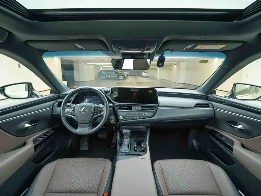 Lexus ES — миниатюра 18