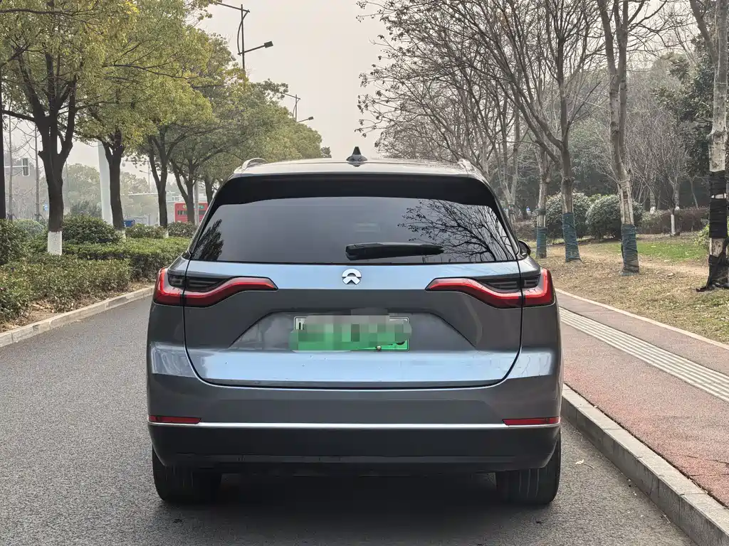 NIO NIO ES8