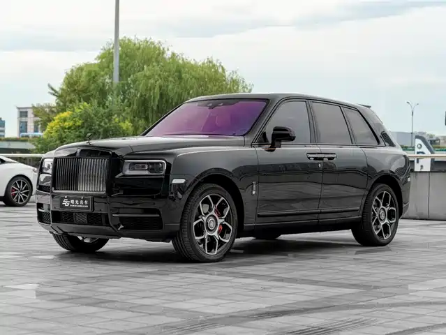 ROLLS-ROYCE CULLINAN 2021