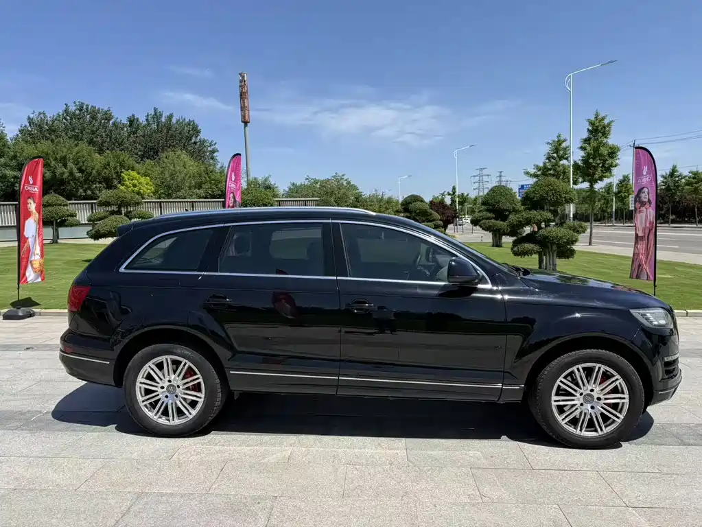 Audi Q7 2011 3.0 TFSI Comfort (245kW