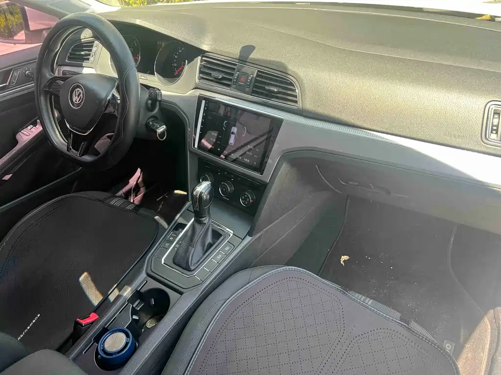 Volkswagen Lamando — миниатюра 6