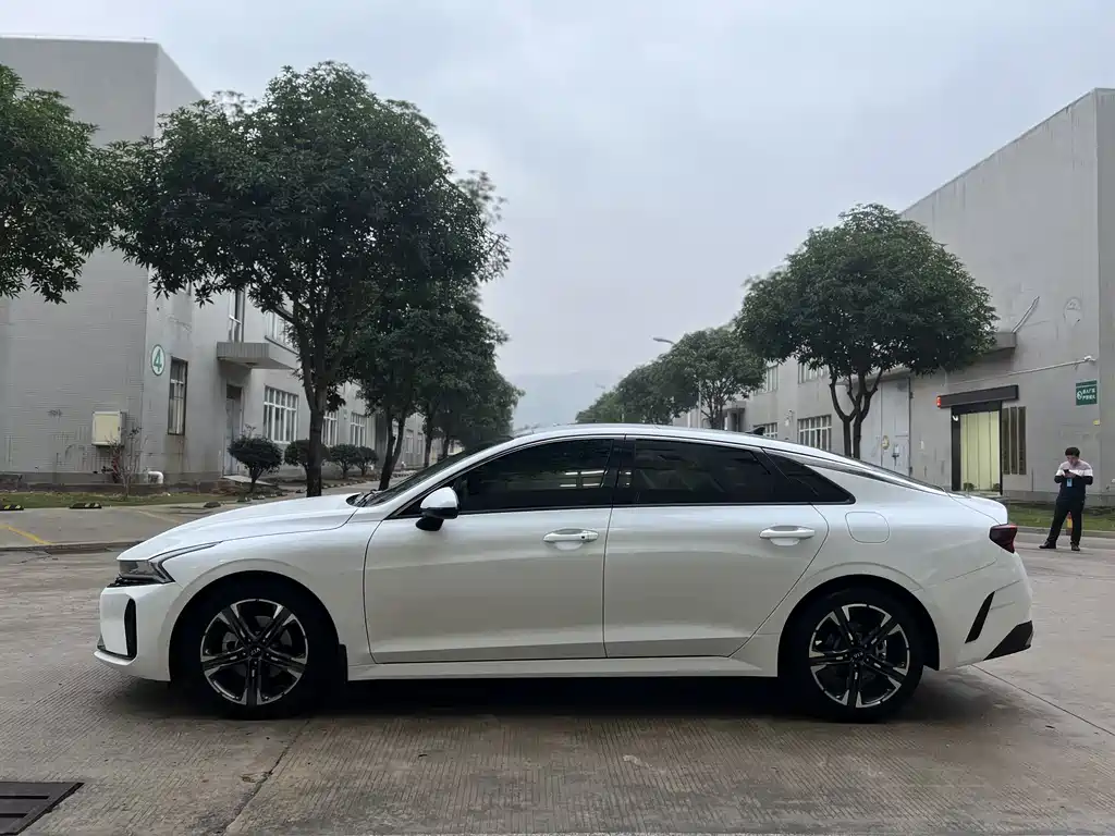 Kia K5 2020 270T CVVD Luxury