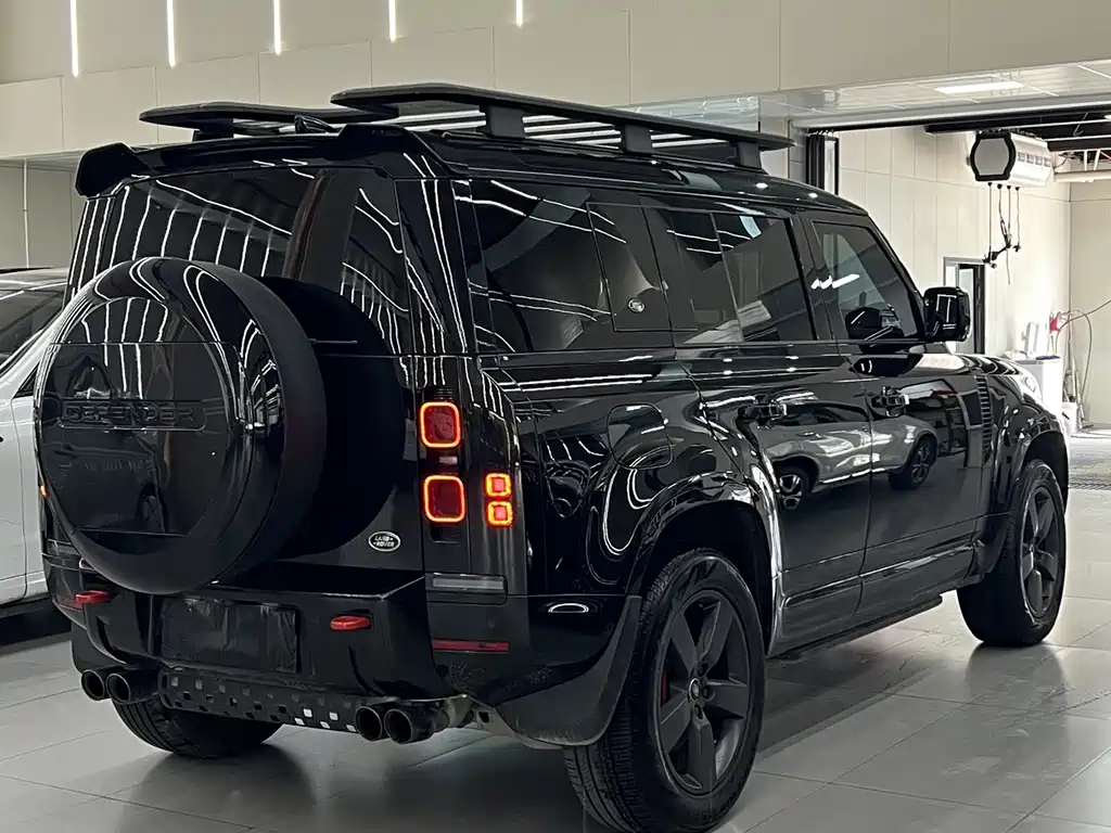 Land Rover Defender — миниатюра 9