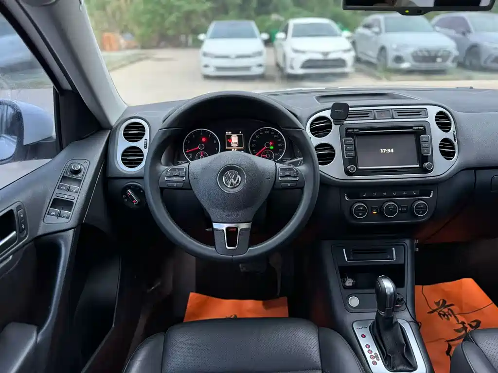 Volkswagen Tiguan — миниатюра 4