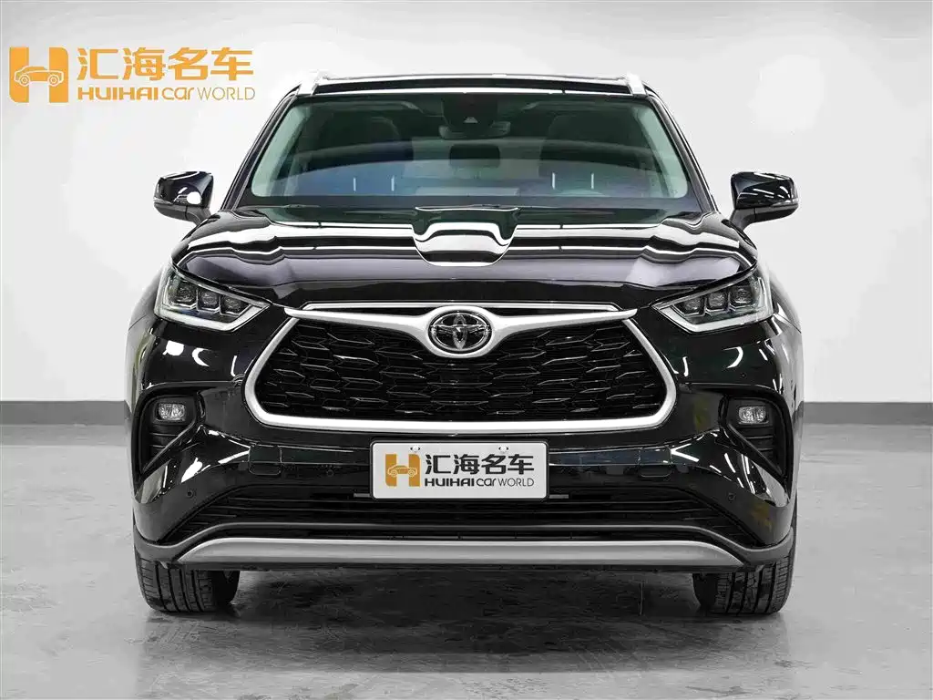 Toyota Highlander 2024 2.5L Luxury 7 мест