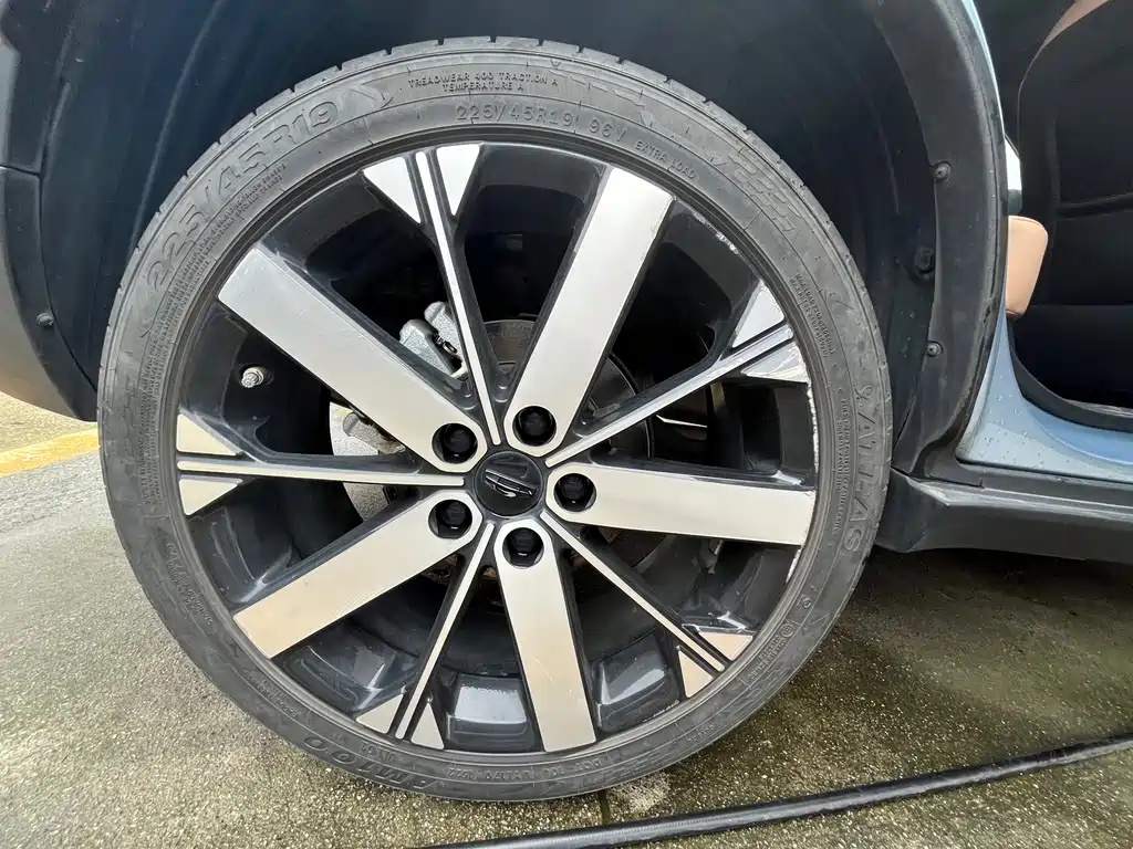 Geely Icon — миниатюра 6