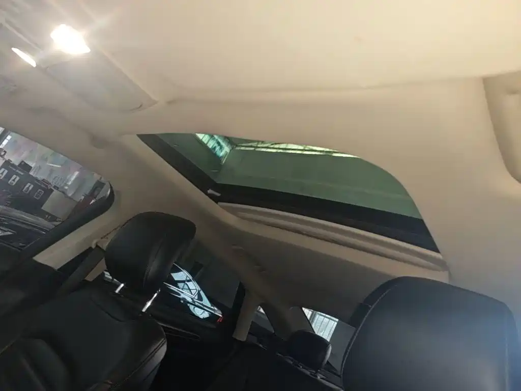 Ford Mondeo — миниатюра 18