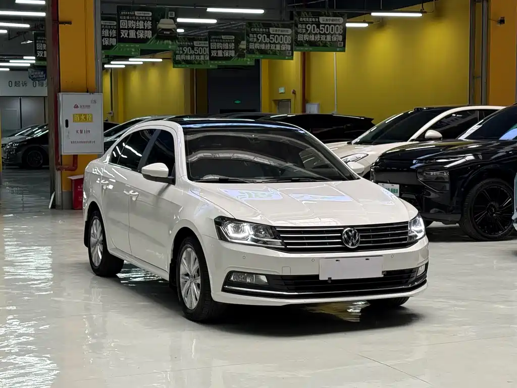 Volkswagen Lavida — миниатюра 3