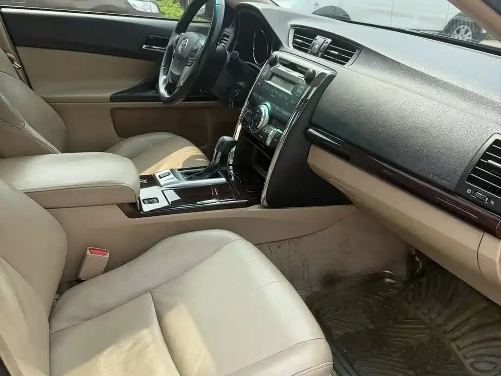 Toyota Reiz 2010 2.5V