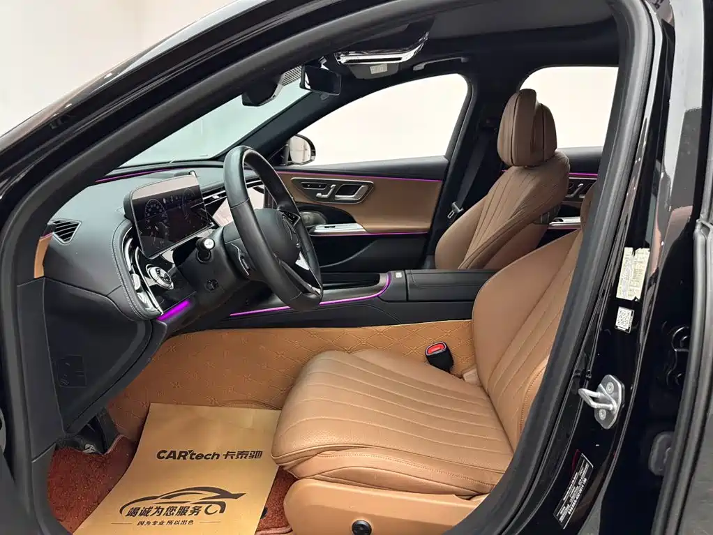 Mercedes-Benz E-Class — миниатюра 8
