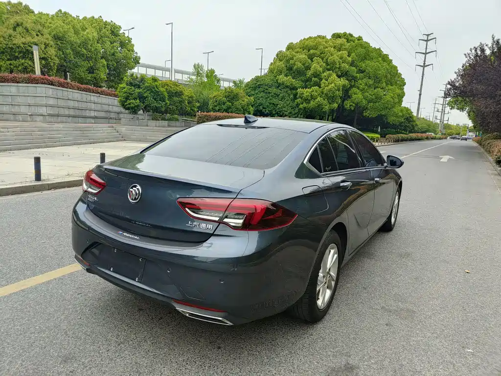 Buick Regal 2022 552T Smart