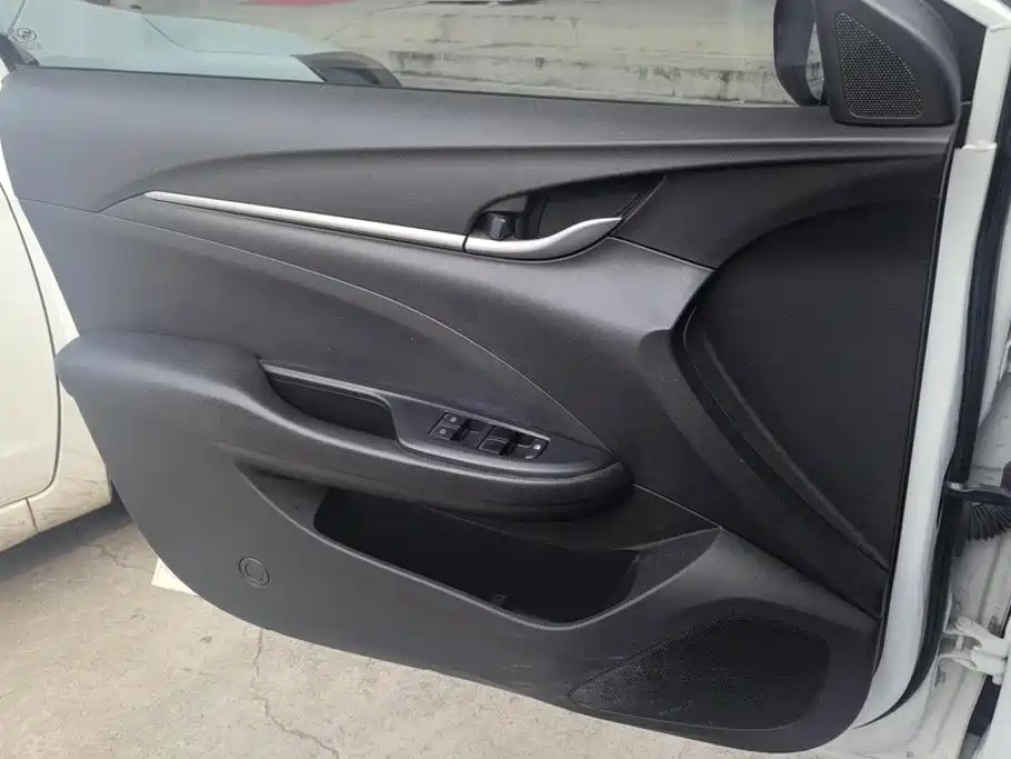 Buick Excelle — миниатюра 7