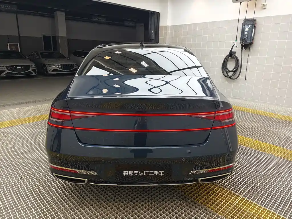Genesis G90 2023 3.5T Flagship