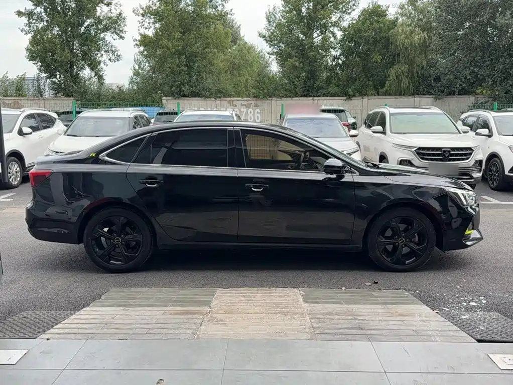 Roewe i6 MAX — миниатюра 7