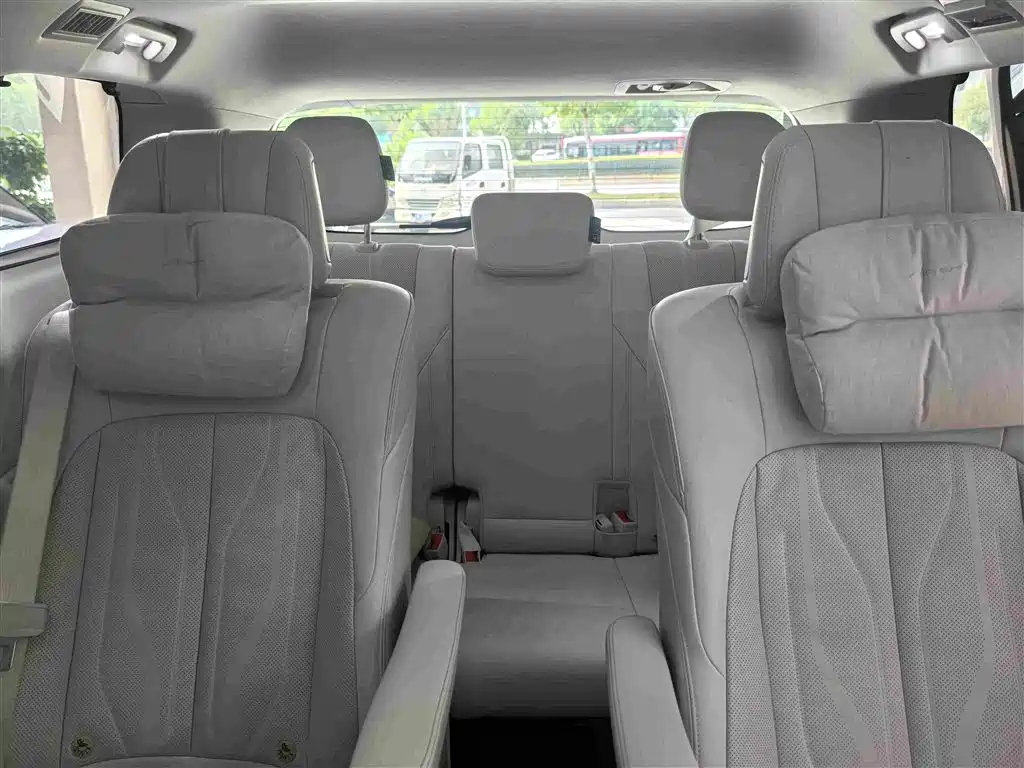 Buick GL8 Hybrid — миниатюра 14