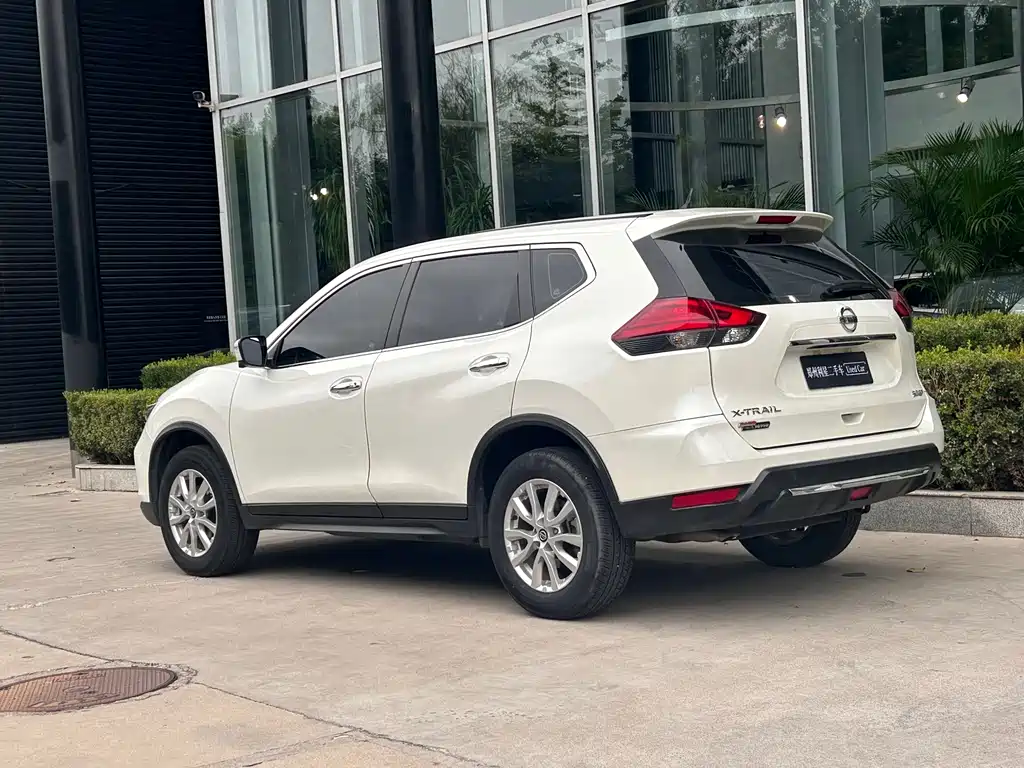 Nissan X-Trail — миниатюра 6