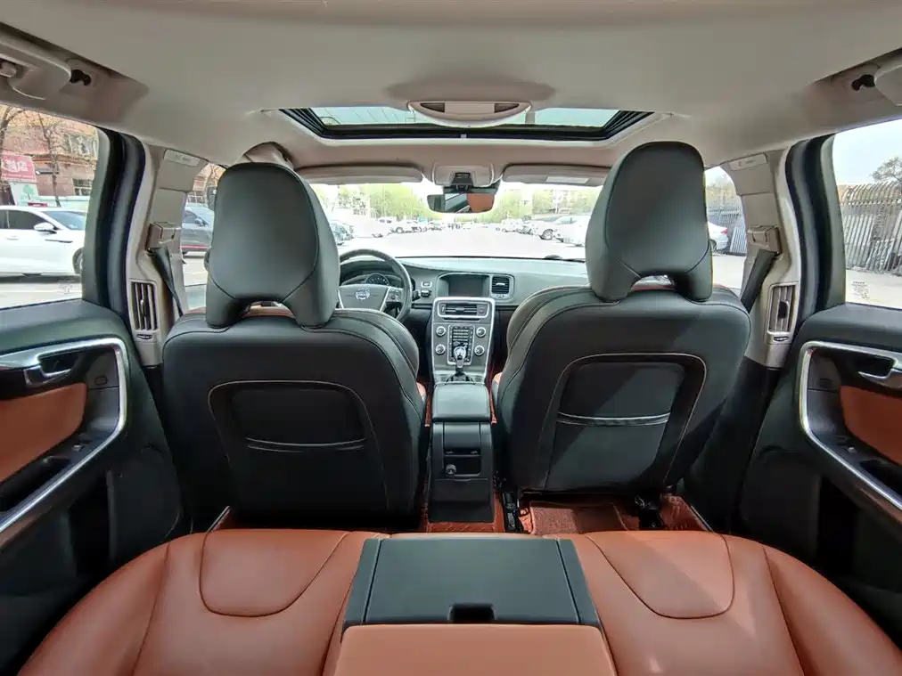Volvo V60 T5 Smart Elegant Edition, фото 17