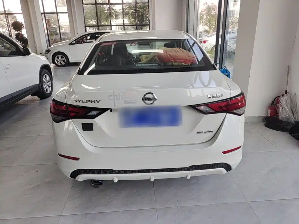 Nissan Sylphy — миниатюра 6