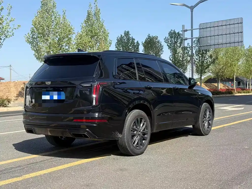 Cadillac XT6 2025 2.0T мест Luxury Executive