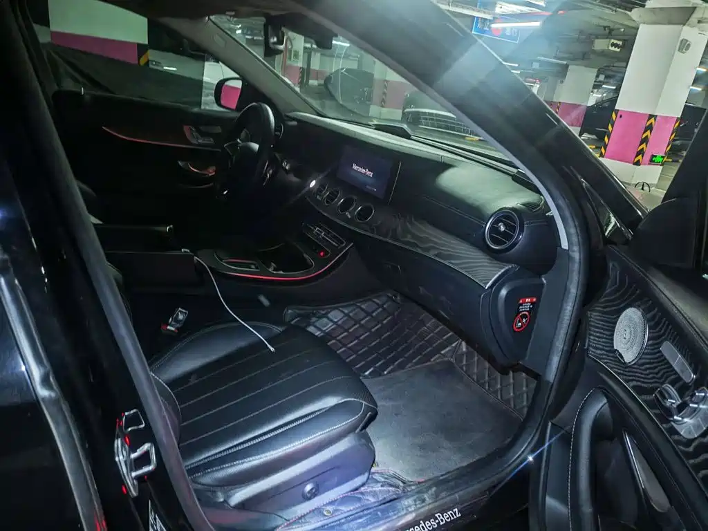 Mercedes-Benz E-Class — миниатюра 4