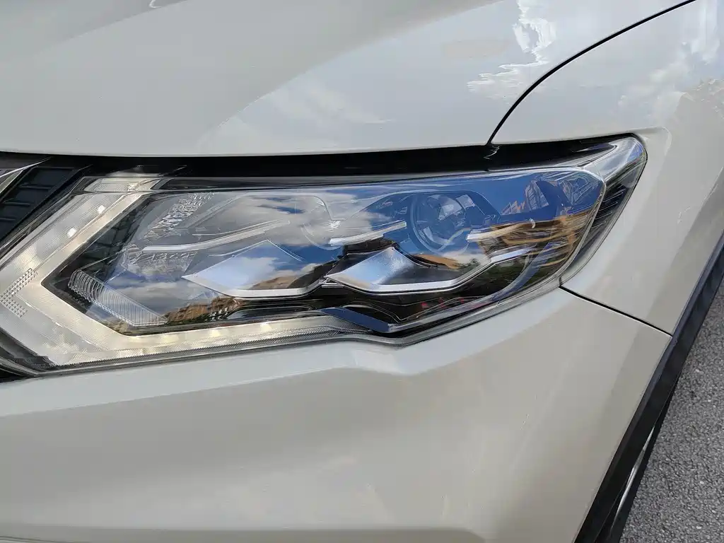 Nissan X-Trail — миниатюра 11