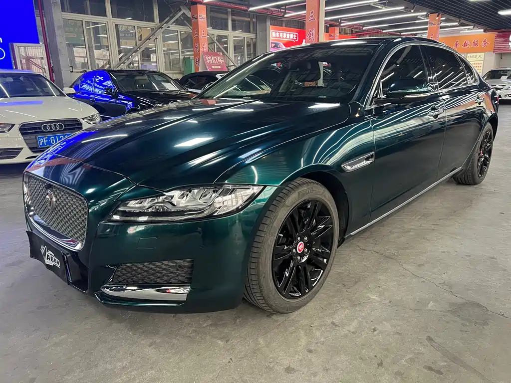 Jaguar XFL