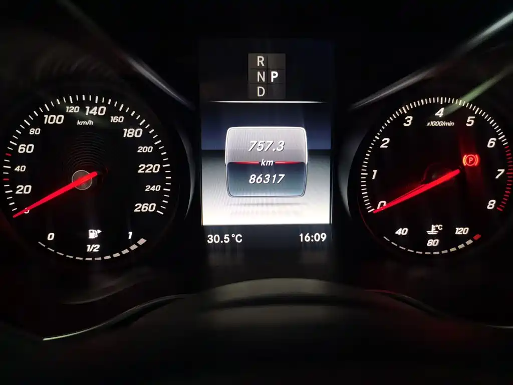 Mercedes-Benz GLC 2016 GLC 200 4MATIC
