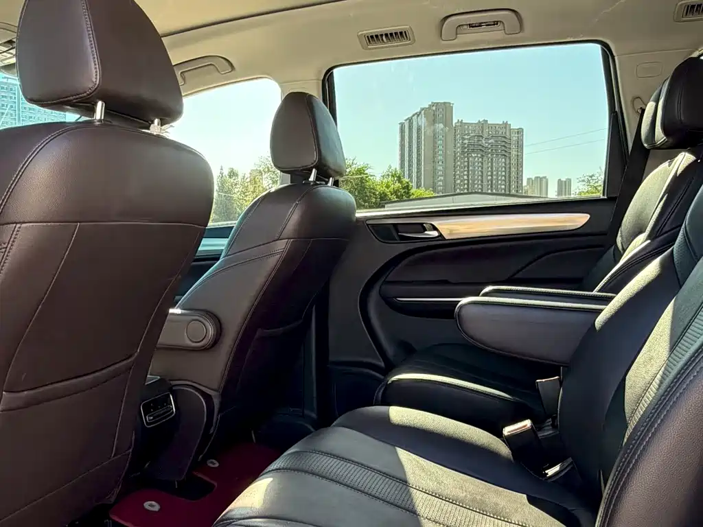 GAC M6 2019 270T DCT Luxury （ мест） VI