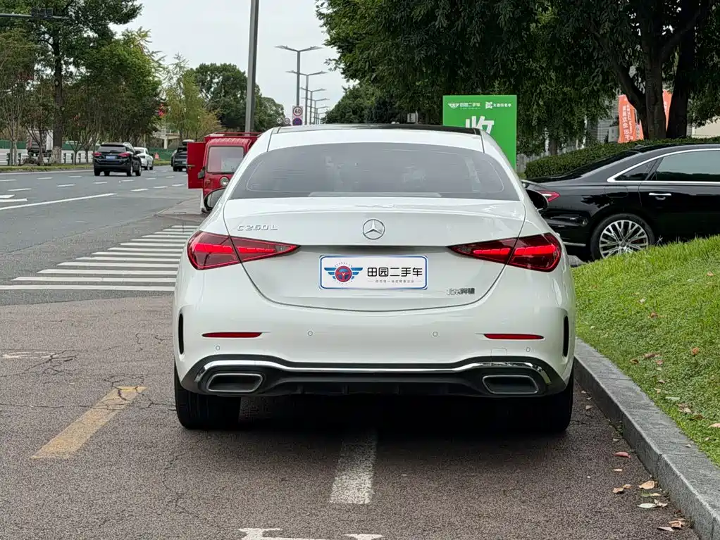 Mercedes-Benz C-Class — миниатюра 5