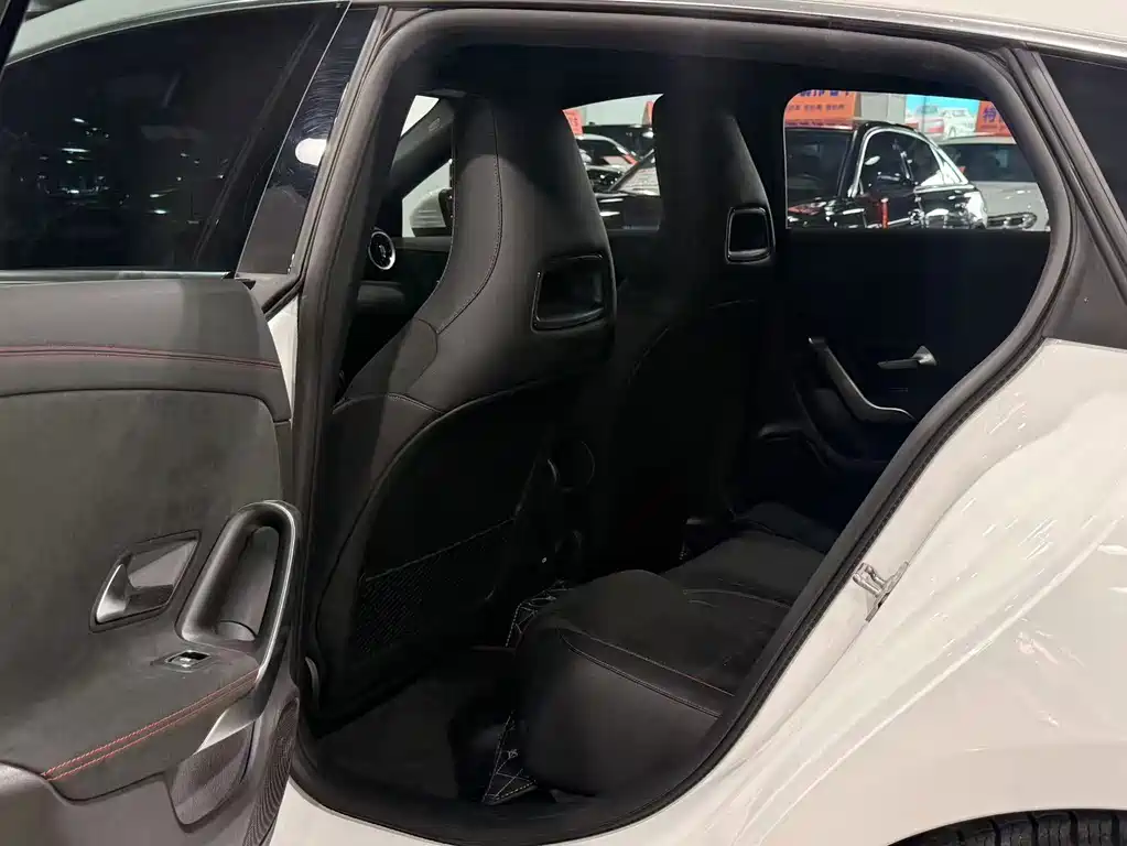 Mercedes-Benz CLA (Import) — миниатюра 6