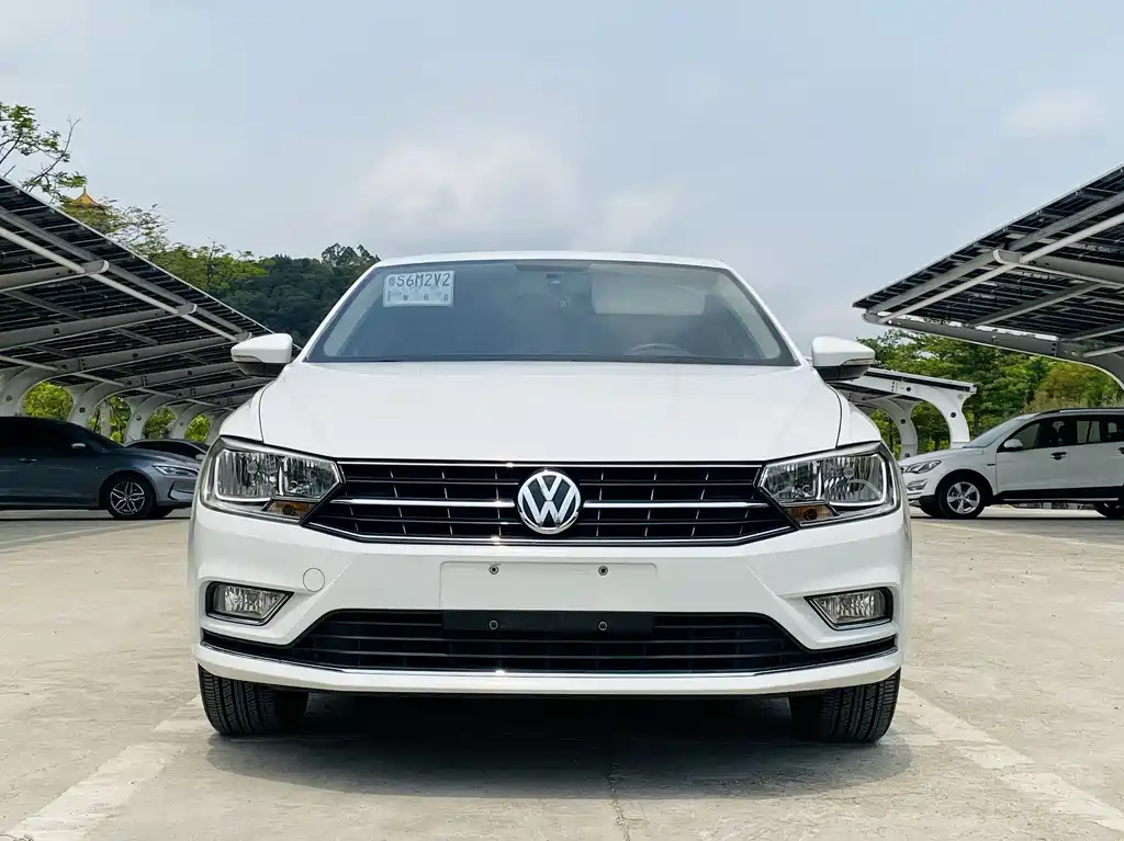 Volkswagen Bora 2016 1.6L AT Comfort