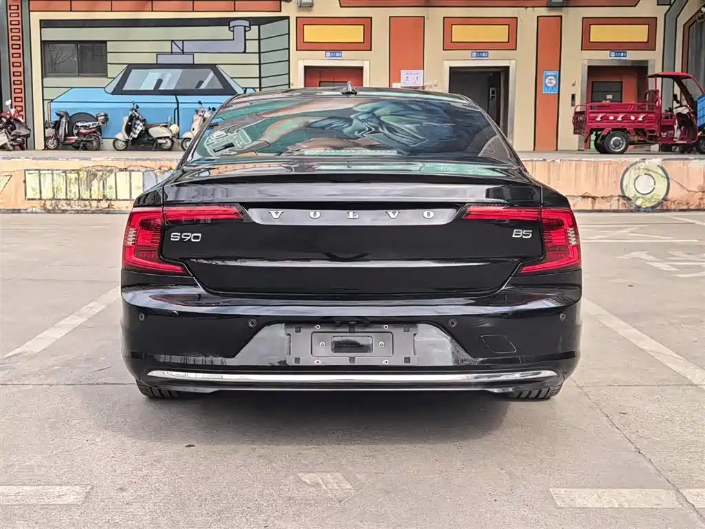 Volvo S90 — миниатюра 19